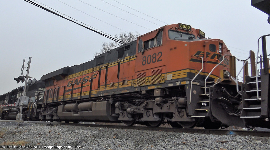 BNSF 8082